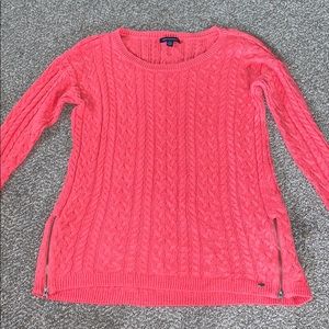 American Eagle pullover sweater